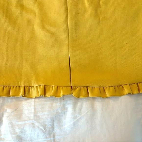 NWOT Ann Taylor Pencil Skirt | size 12P - Picture 6 of 8